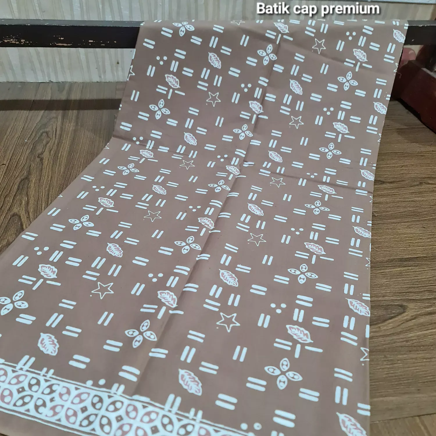 Kain Batik Colet Garis Bintang Mocca