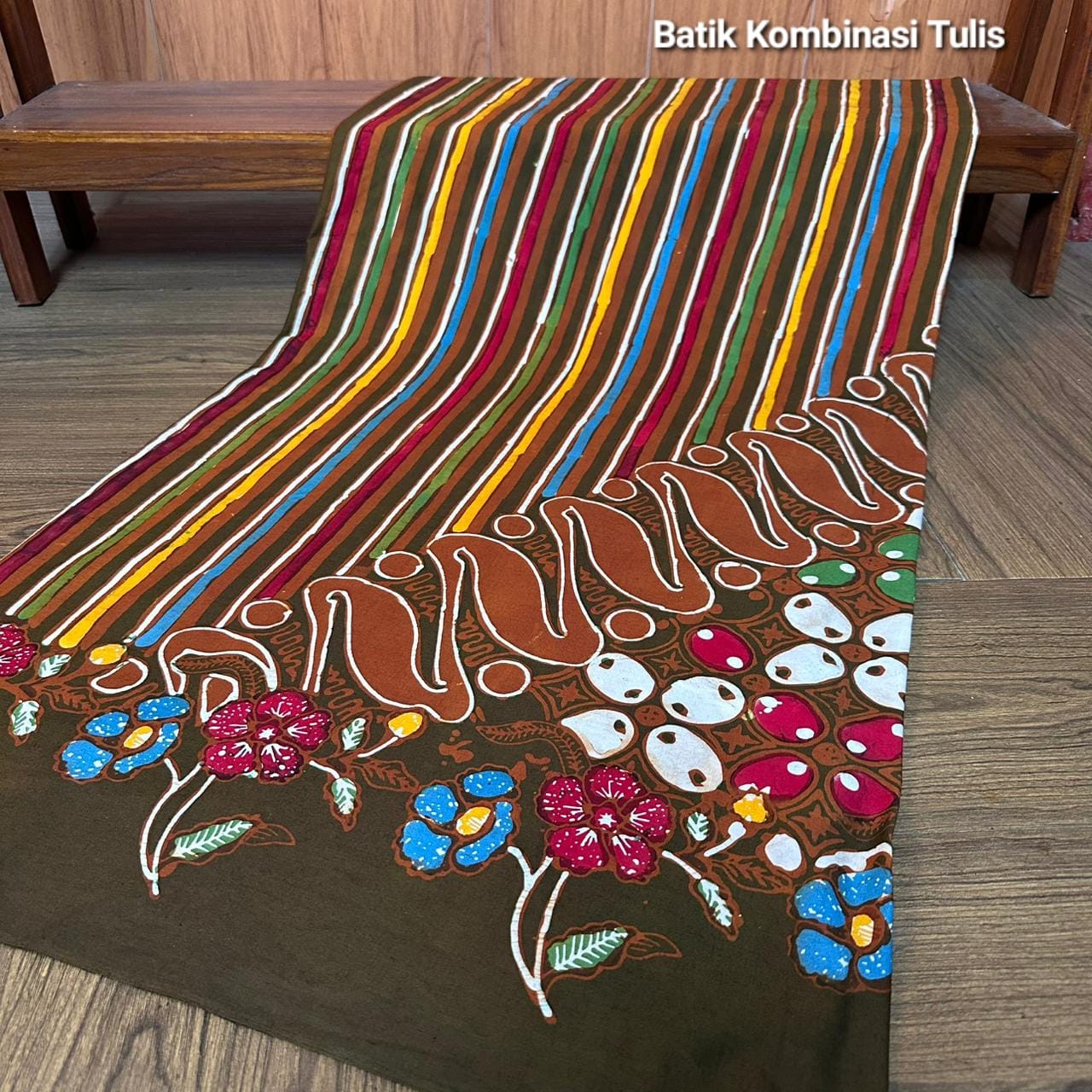 Kain Batik Kombinasi Tulis Sogan S04