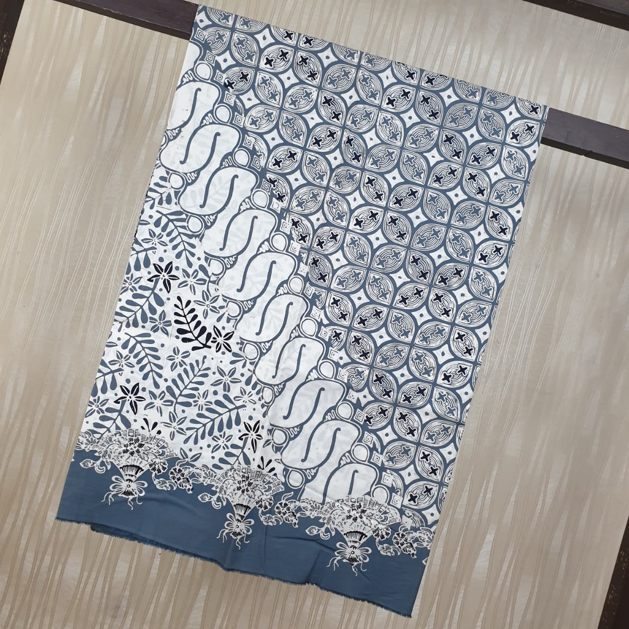 Kan Batik Cap Indigo  Premium S04149